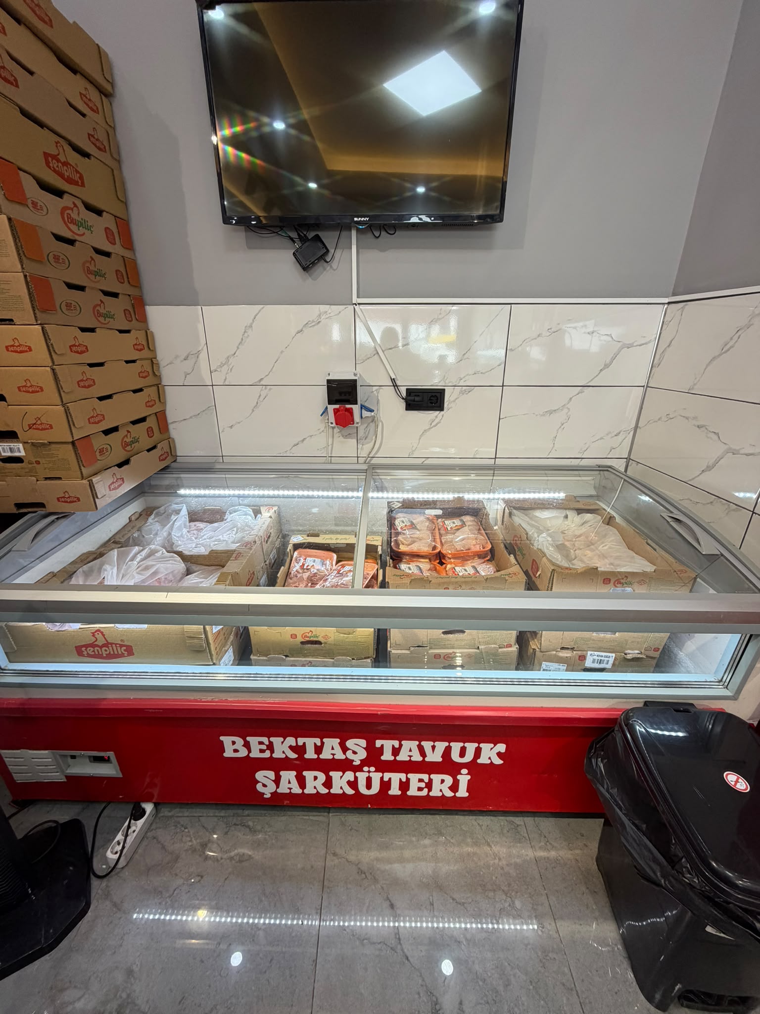 Bektaş Tavuk Şarküteri